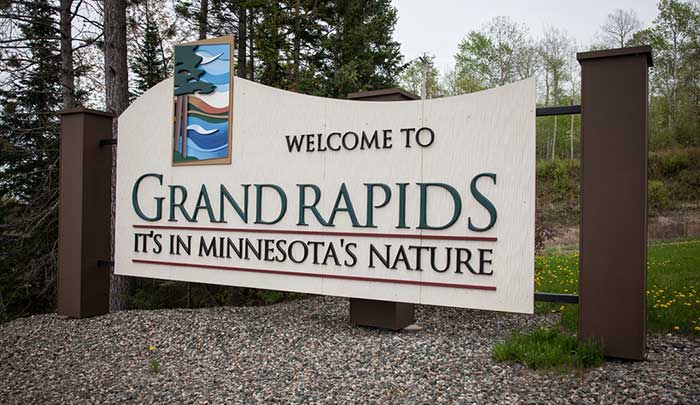 GR MN Nature entrance sign